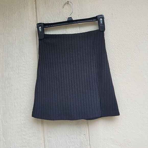 Princess Polly Black Ribbed Mini Skirt Size 0 - Picture 1 of 4